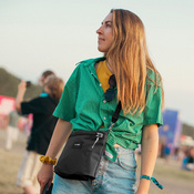 Saszetka torebka antykradzieżowa Pacsafe GO - czarny