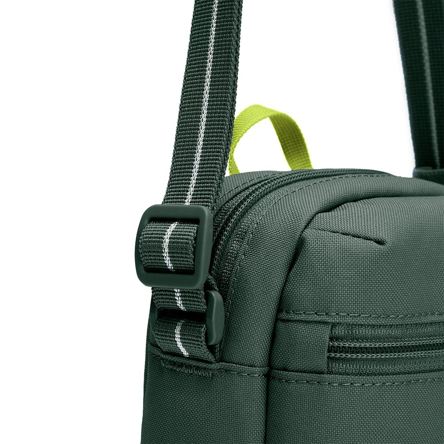 Torebka miejska na ramię antykradzieżowa Pacsafe Go - zielone