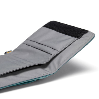 Portfel antykradzieżowy składany RFID Pacsafe  - miętowy