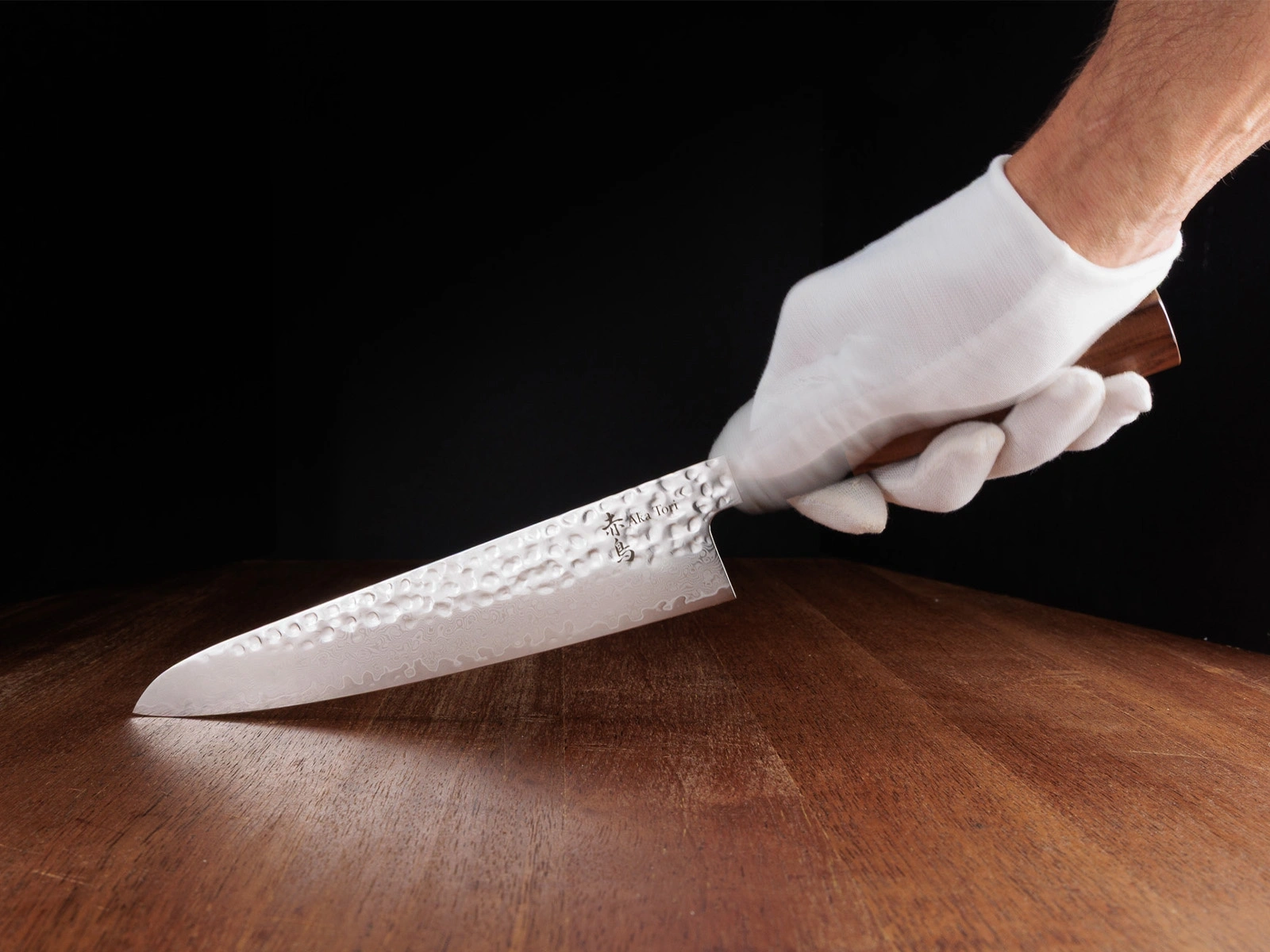 Detale kutej stali Tokyo Hammer