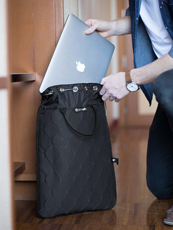 Sejf podróżny antykradzieżowy duży Pacsafe Travelsafe 12 l GII - czarny