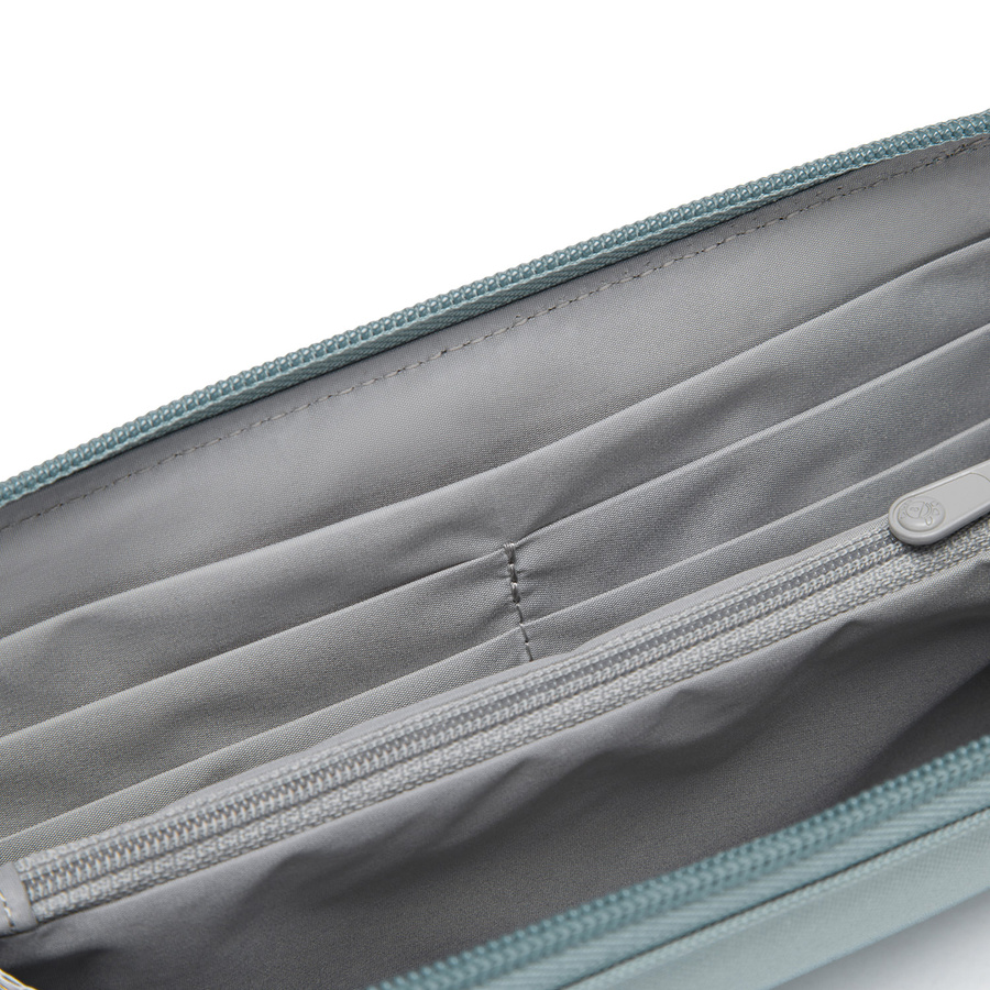 Portfel antykradzieżowy damski duży RFID Pacsafe - miętowy