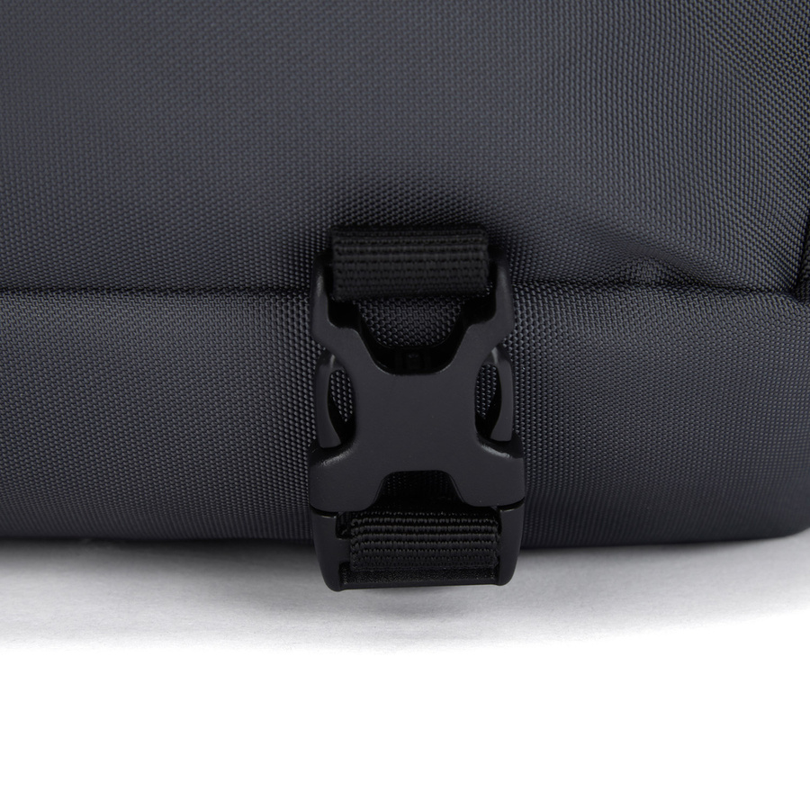 Torba miejska na laptopa antykradzieżowa Pacsafe EXP - ciemnoszara