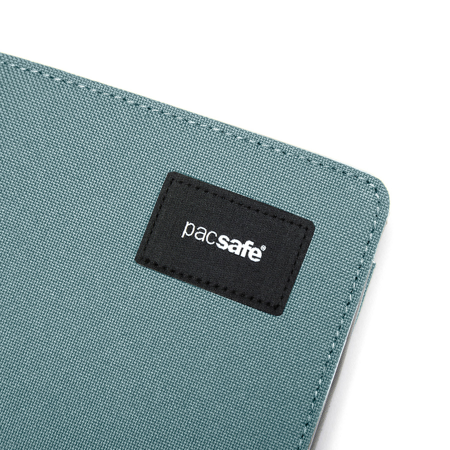 Portfel antykradzieżowy mały RFID Pacsafe - miętowy