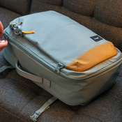 Plecak kabinowy antykradzieżowy Pacsafe Go 34 l - miętowy