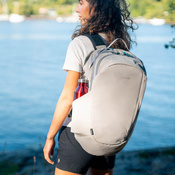 Plecak wycieczkowy antykradzieżowy 25 l Pacsafe ECO Econyl® - szary