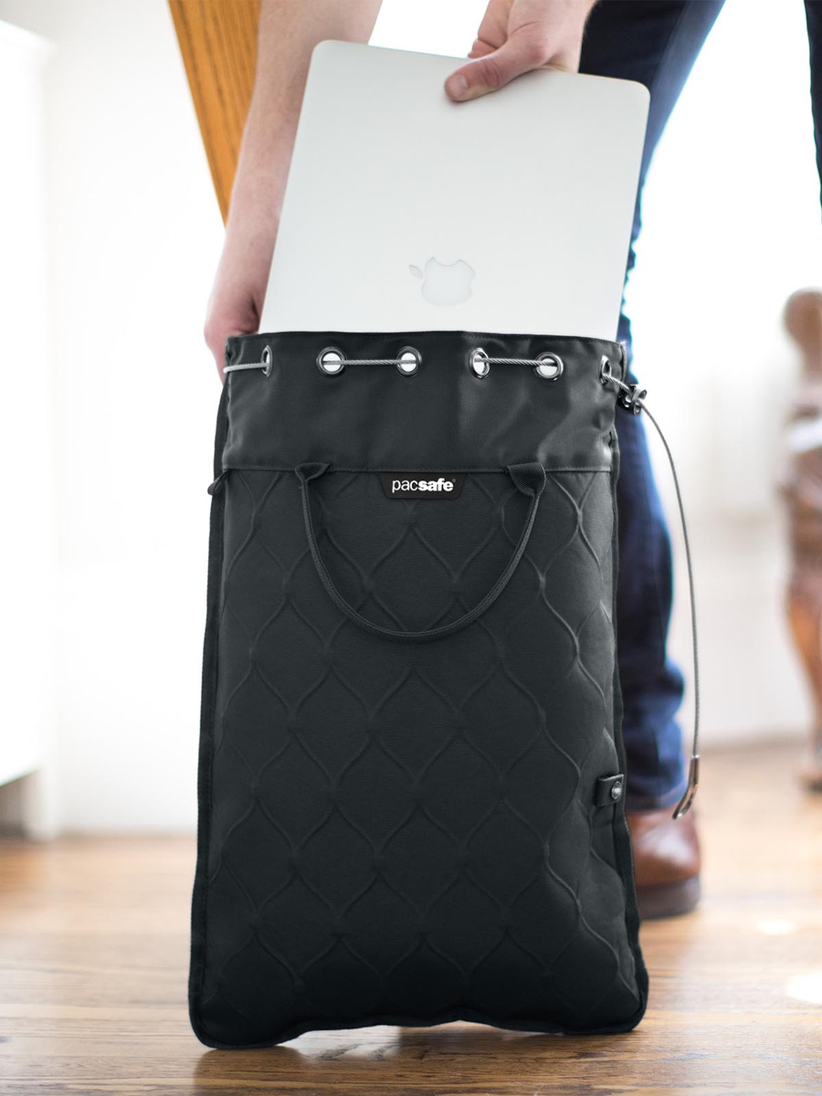 Sejf podróżny antykradzieżowy duży Pacsafe Travelsafe 12 l GII - czarny