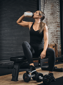 Shaker do odżywek/białka Contigo GO 2.0 590 ml - Salt - powystawowy