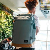 Plecak kabinowy antykradzieżowy Pacsafe Go 44 l - miętowy