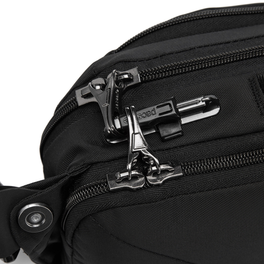 Torba miejska na laptopa antykradzieżowa Pacsafe EXP - czarna