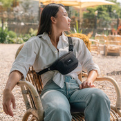 Biodrówka nerka antykradzieżowa Pacsafe Go - czarna