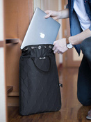 Sejf podróżny antykradzieżowy duży Pacsafe Travelsafe 12 l GII - czarny