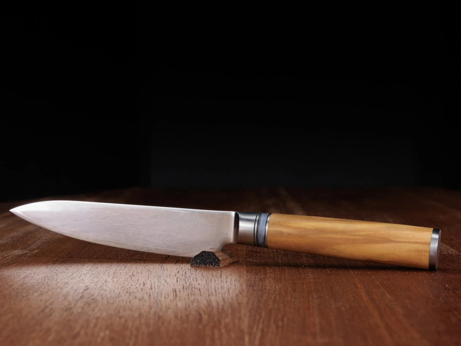 Nóż uniwersalny z grawerem Aka Tori ze stali damasceńskiej 5" - Kyoto Olive